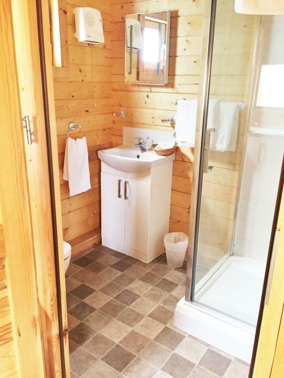 Forest Edge Motel Ticehurst Экстерьер фото